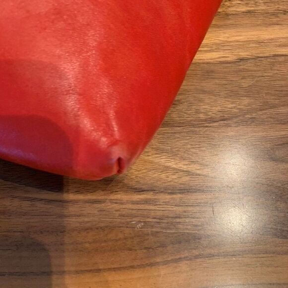 Roots purse, handbag, crossbody, messenger, real leather, red, lined - Picture 11 of 15